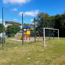Selbecker Spielplatz im Schürenbusch vor dem Bau des Dorfgemeinschaftshauses im Juni 2022