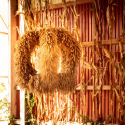 Erntekrone aus Stroh