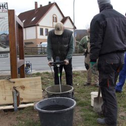 Aufstellen der Schilder